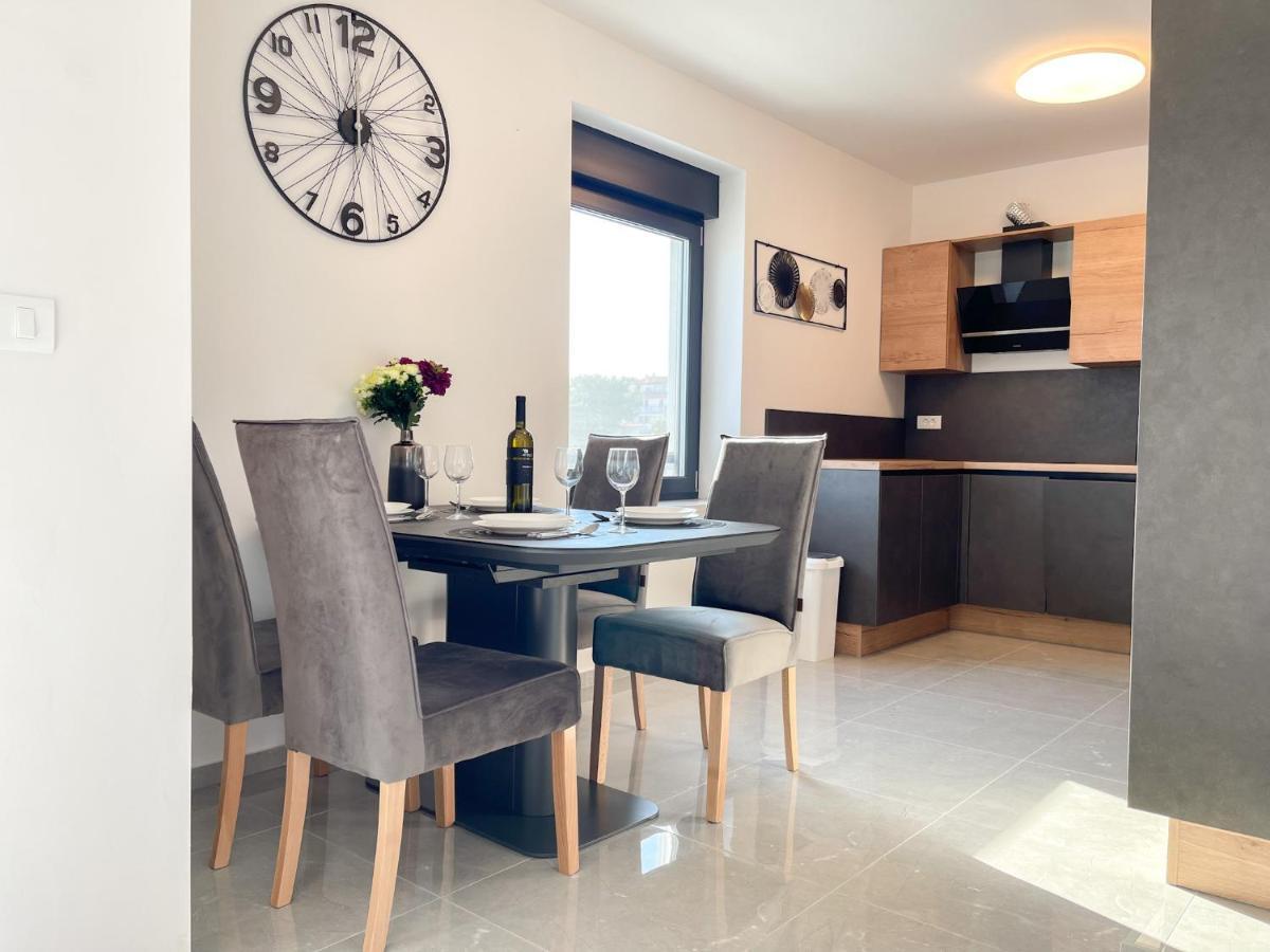 Anchora - Near Family-friendly Apartment Pjescana Uvala
