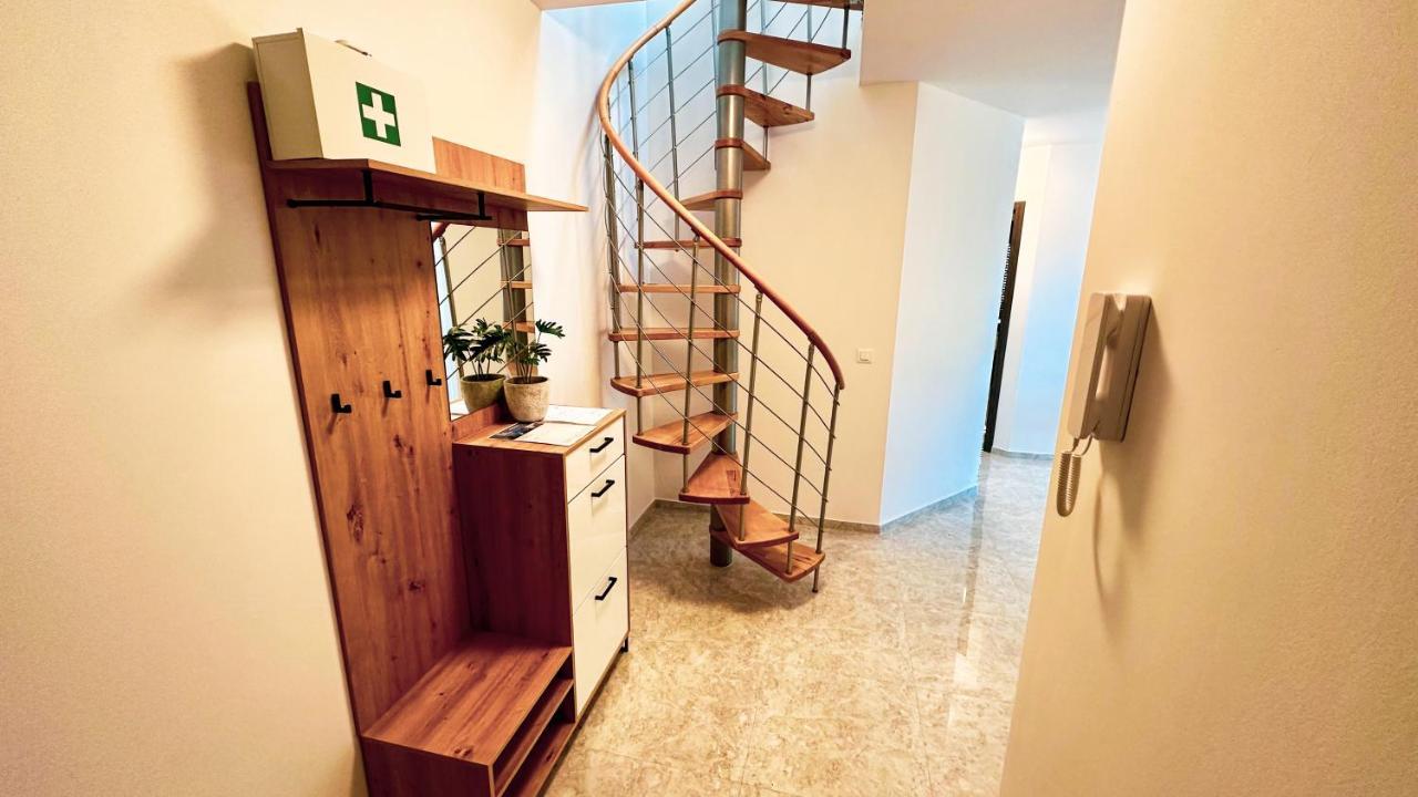Anchora - Near Family-friendly * Pjescana Uvala