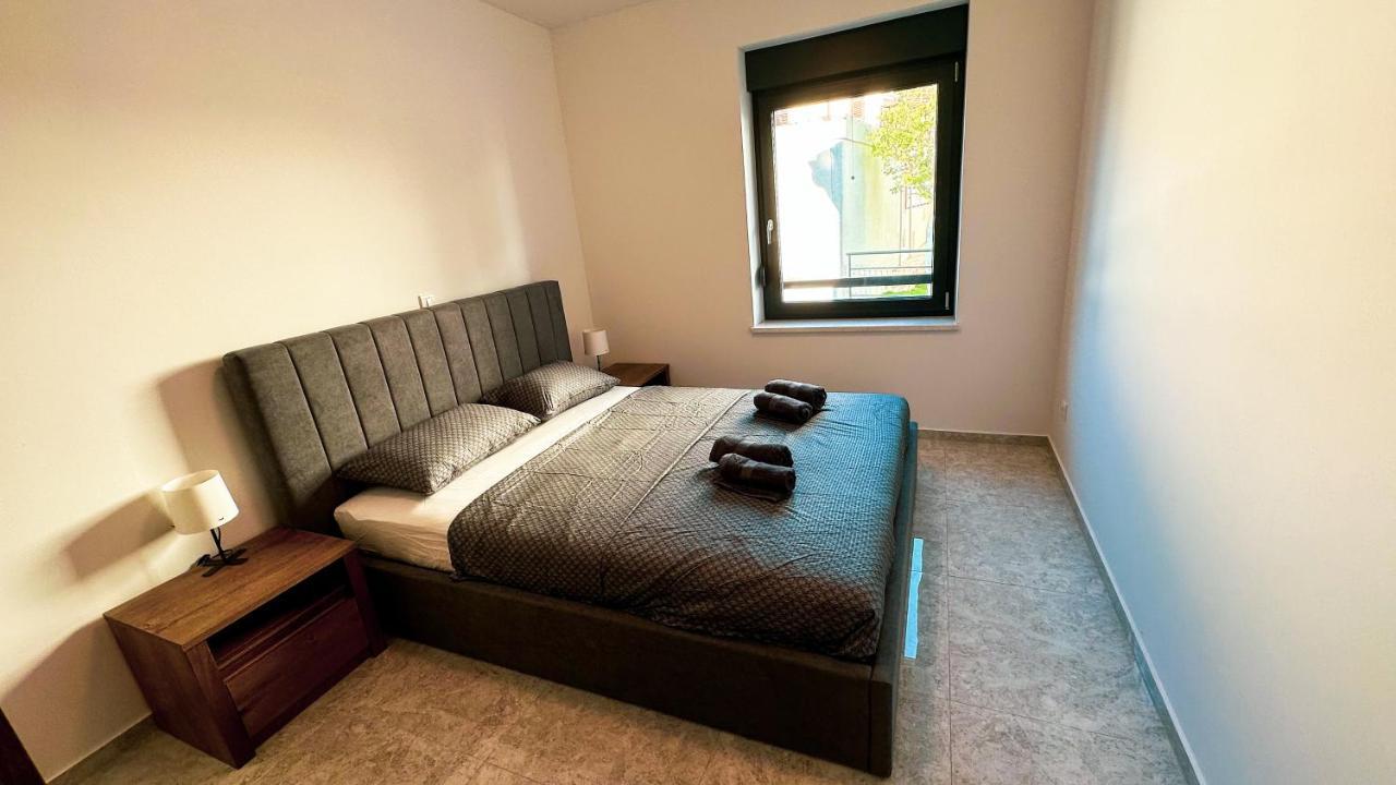 Anchora - Near Family-friendly